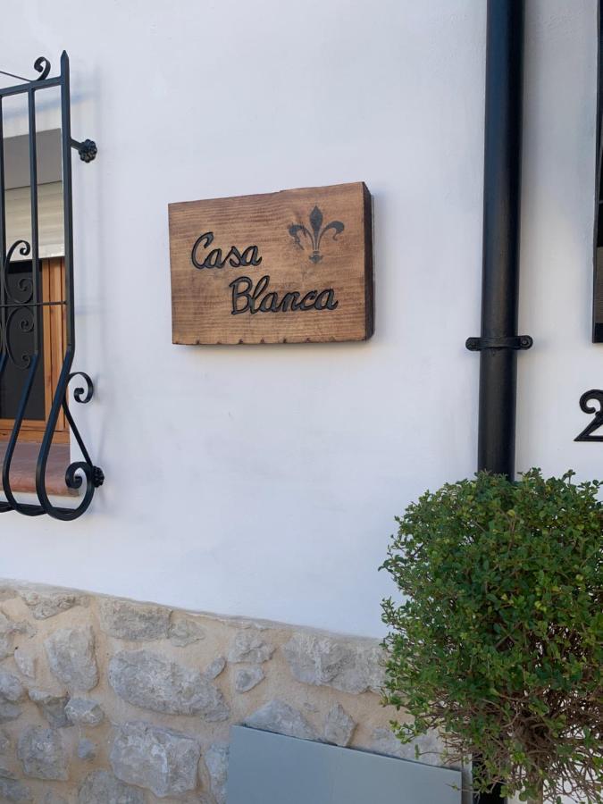 Castell De Castells Casa Blanca B&B 외부 사진