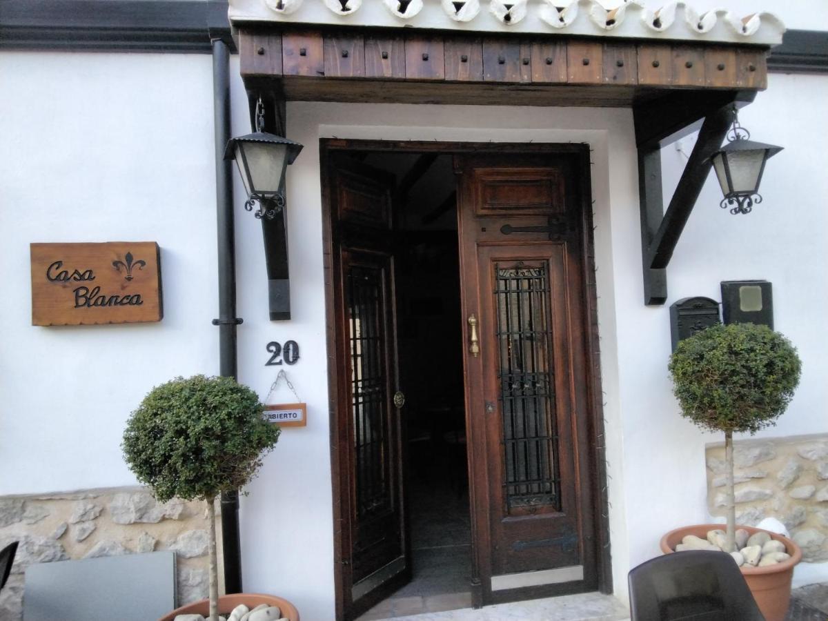 Castell De Castells Casa Blanca B&B 외부 사진