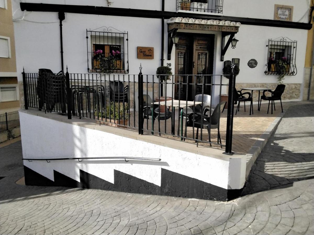 Castell De Castells Casa Blanca B&B 외부 사진