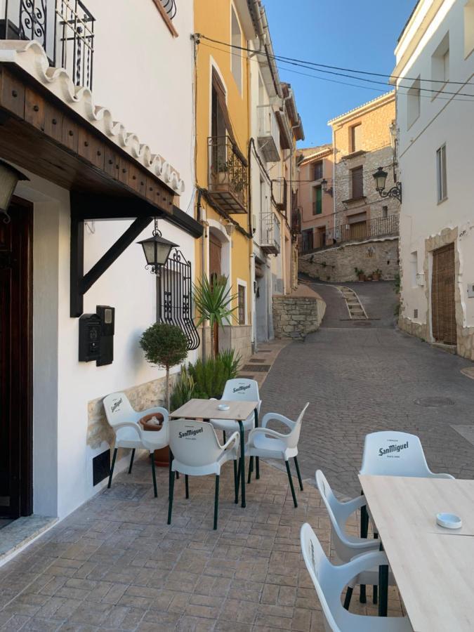 Castell De Castells Casa Blanca B&B 외부 사진