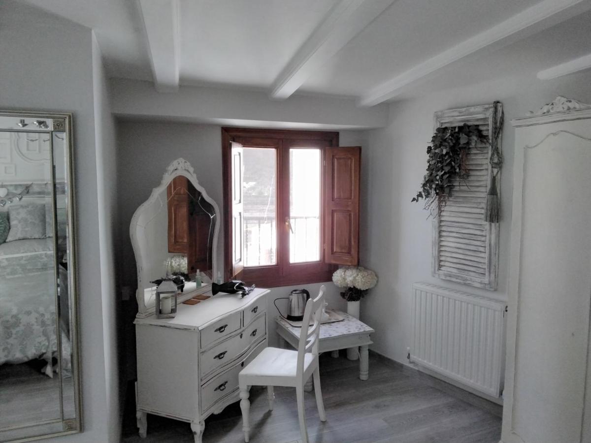 Castell De Castells Casa Blanca B&B 외부 사진