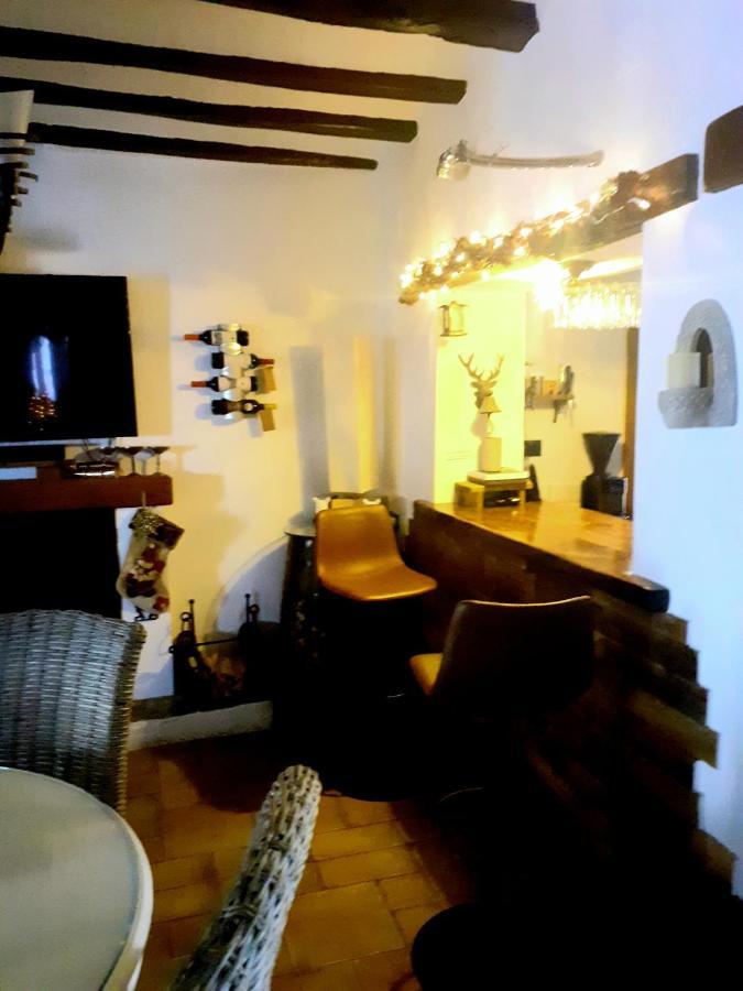 Castell De Castells Casa Blanca B&B 외부 사진