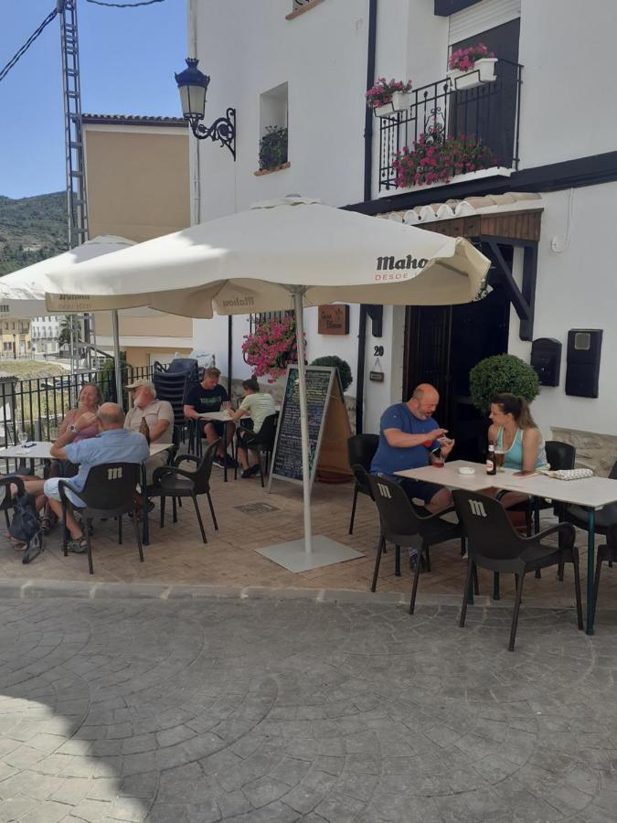 Castell De Castells Casa Blanca B&B 외부 사진