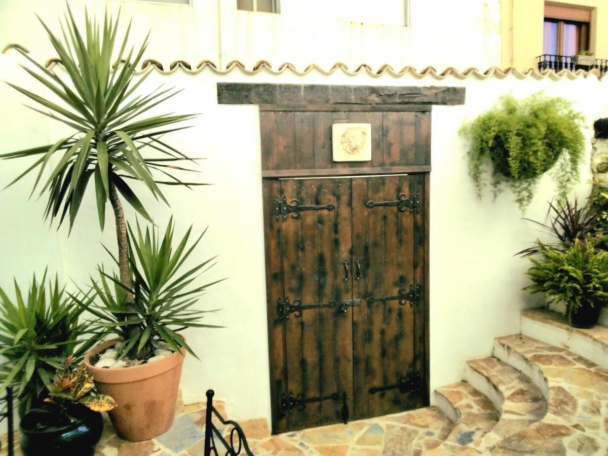 Castell De Castells Casa Blanca B&B 외부 사진