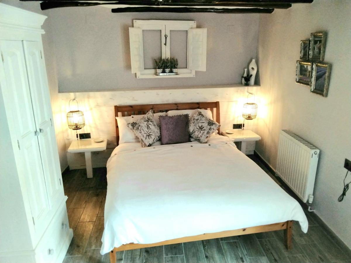Castell De Castells Casa Blanca B&B 외부 사진