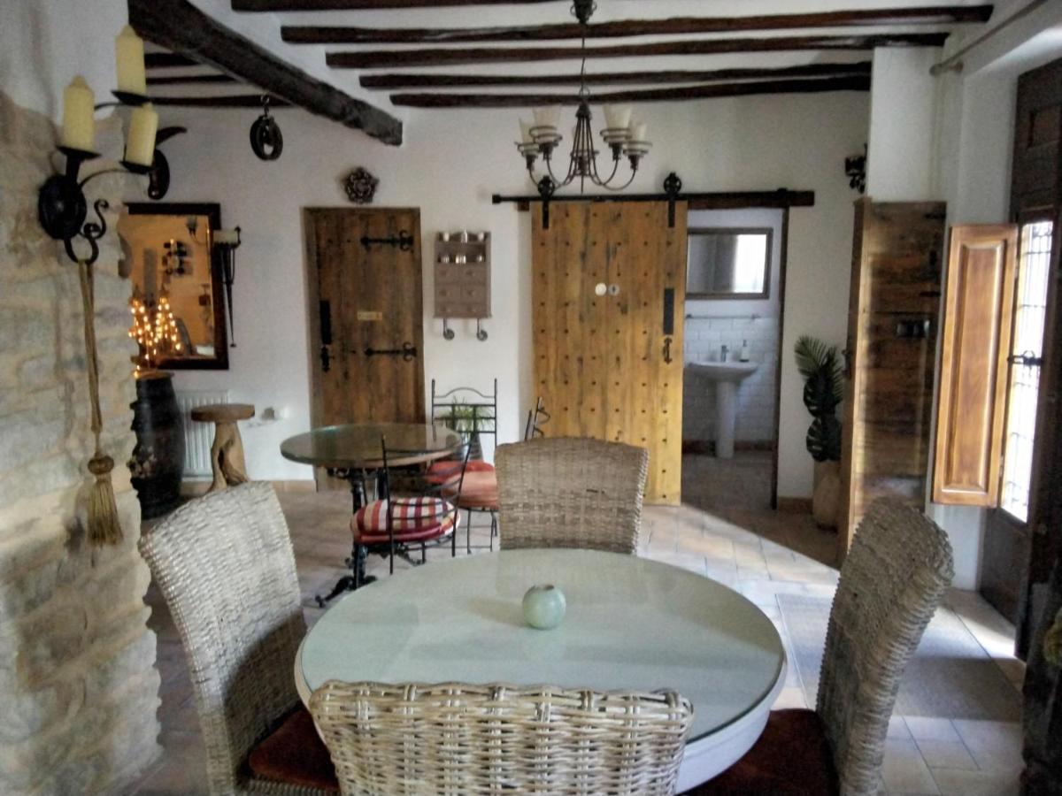 Castell De Castells Casa Blanca B&B 외부 사진