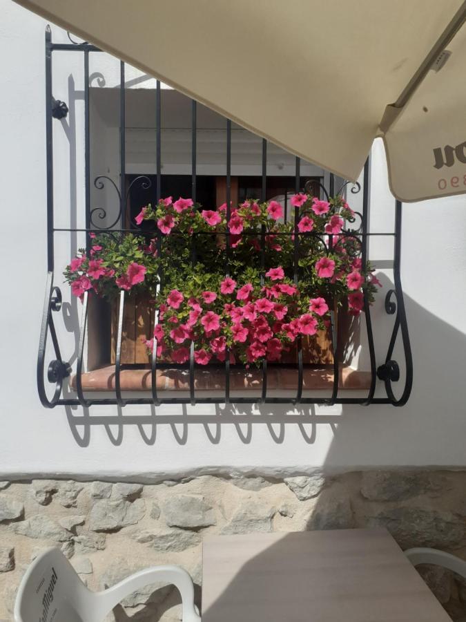 Castell De Castells Casa Blanca B&B 외부 사진