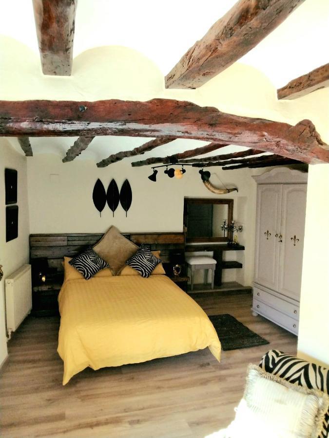 Castell De Castells Casa Blanca B&B 외부 사진