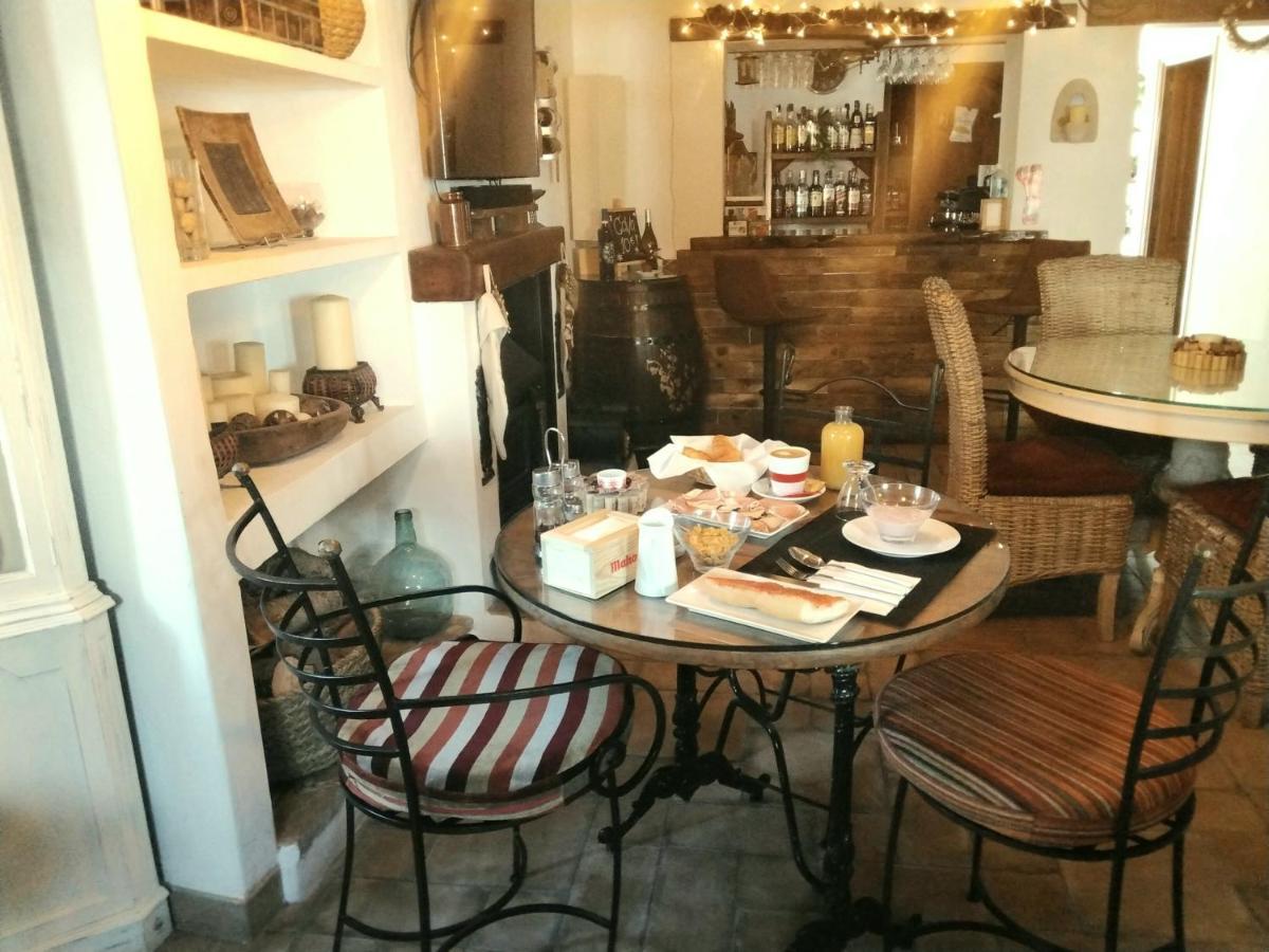 Castell De Castells Casa Blanca B&B 외부 사진